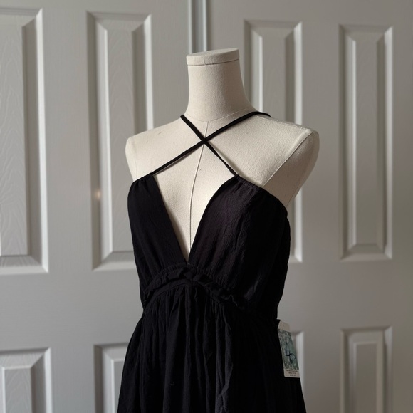 NWT Day Moon Summer Black Halter Ruffle Mini Backless Dress Size Medium - Picture 2 of 9